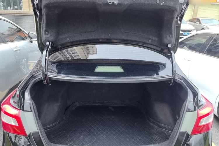 Used Nissan Sylphy 2016 1.6XE CVT Comfort Edition Trunk