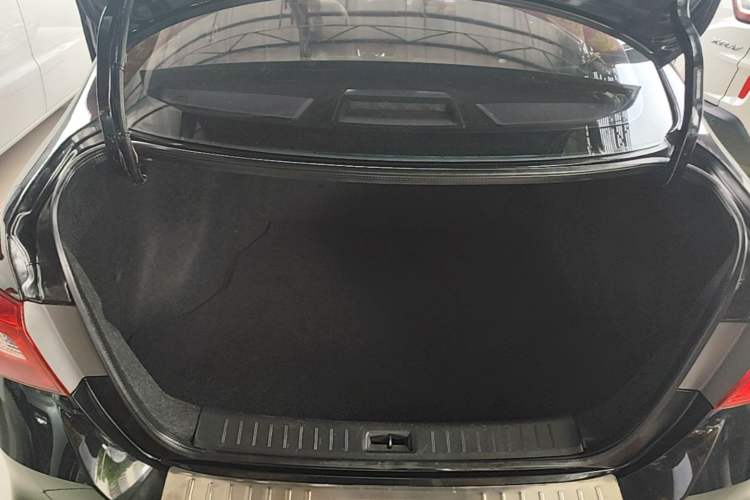 Used Nissan Sylphy 2016 1.6XV CVT Smart Enjoyment Version Trunk