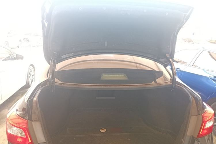 Used Nissan Sylphy 2016 1.6 XL CVT Luxury Edition Trunk