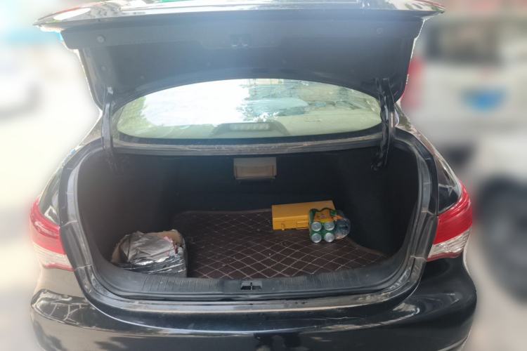 Used Nissan Sylphy 2016 Classic 1.6XE Automatic Comfort Edition Trunk