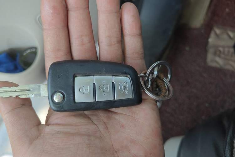 Used Nissan Sylphy 2016 1.6XE CVT Comfort Edition Vehicle Key