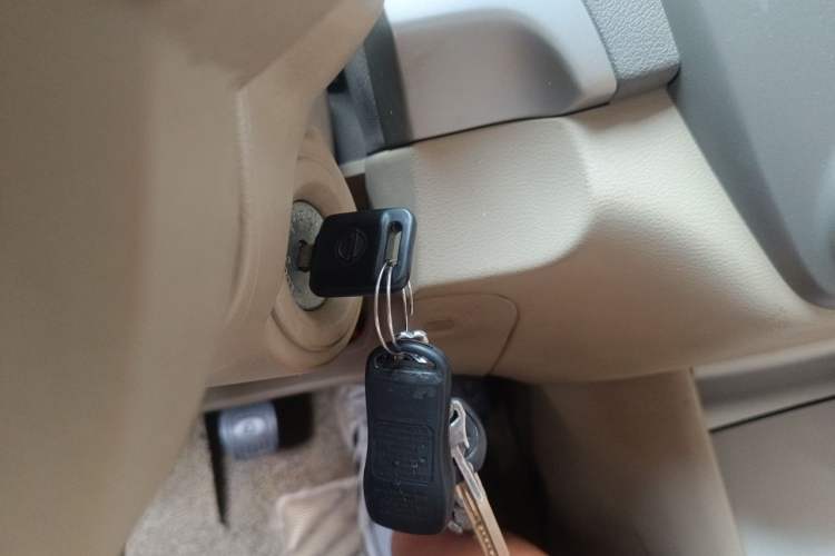 Used Nissan Sylphy 2016 Classic 1.6XE Manual Comfort Edition Vehicle Key