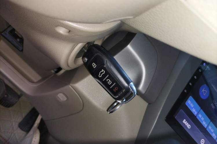 Used Nissan Sylphy 2016 Classic 1.6XE Automatic Leading Edition Vehicle Key