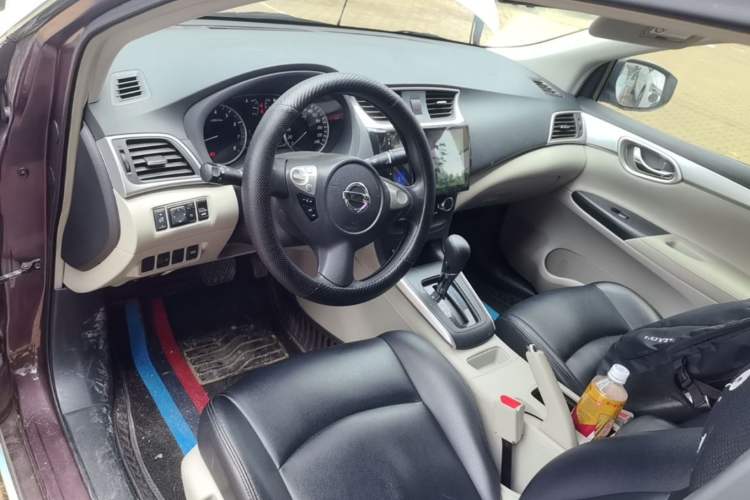 Used Nissan Sylphy 2016 1.6XE CVT Comfort Edition Center Console
