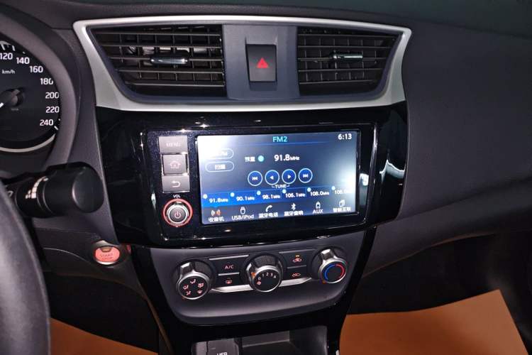 Used Nissan Sylphy 2016 1.6XV CVT Smart Enjoyment Version Audio And AC Panel