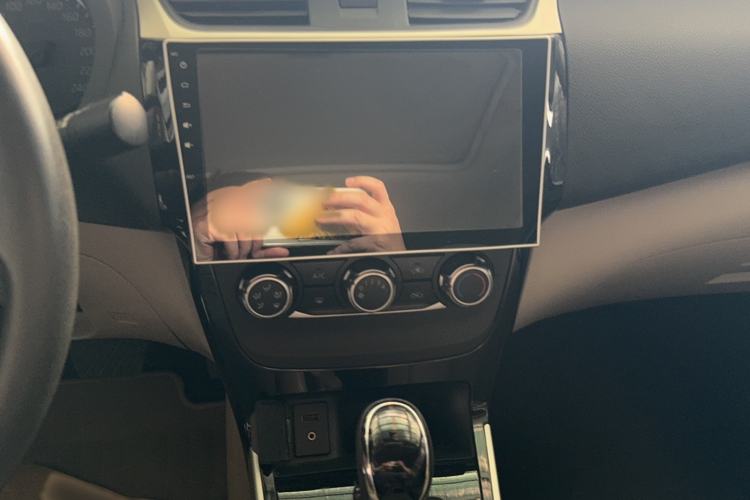 Used Nissan Sylphy 2016 1.6 XL CVT Luxury Edition Audio And AC Panel