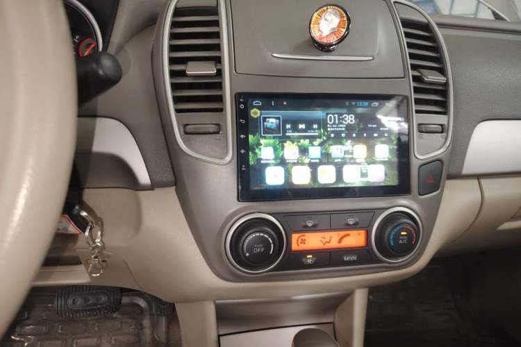 Used Nissan Sylphy 2016 Classic 1.6XE Automatic Leading Edition Audio And AC Panel