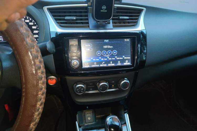 Used Nissan Sylphy 2016 1.6 XL CVT Deluxe Edition Audio And AC Panel