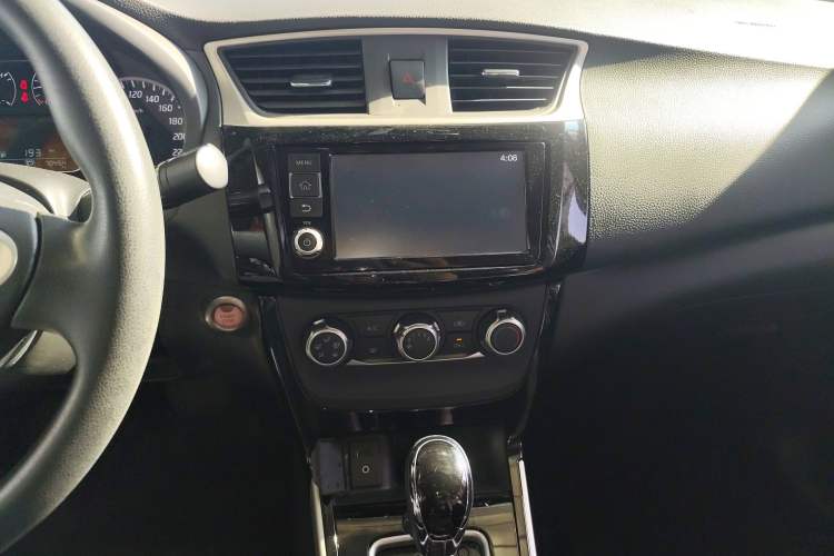 Used Nissan Sylphy 2016 1.6 XL CVT Deluxe Edition Audio And AC Panel