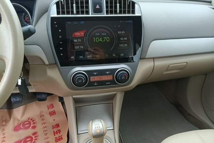 Used Nissan Sylphy 2016 Classic 1.6XE Manual Comfort Edition Audio And AC Panel