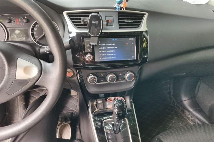 Used Nissan Sylphy 2016 1.6 XL CVT Deluxe Edition Audio And AC Panel