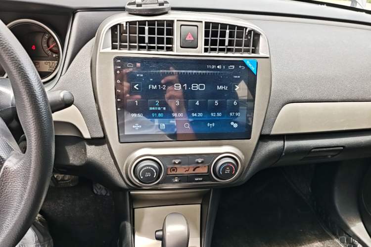 Used Nissan Sylphy 2016 Classic 1.6XE Automatic Leading Edition Audio And AC Panel