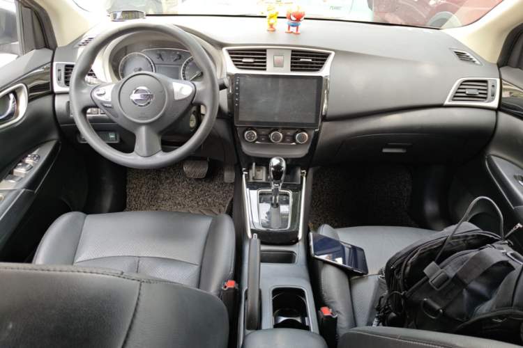 Used Nissan Sylphy 2016 1.6 XL CVT Luxury Edition Center Console