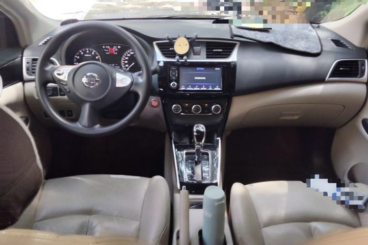Used Nissan Sylphy 2016 1.6XV CVT Smart Enjoyment Version Center Console