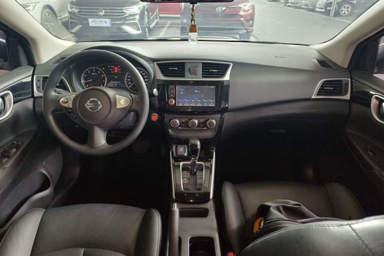 Used Nissan Sylphy 2016 1.6XV CVT Smart Enjoyment Version Center Console