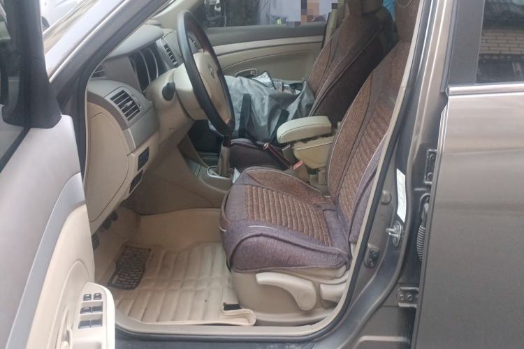 Used Nissan Sylphy 2016 Classic 1.6XE Manual Comfort Edition Driver Seat