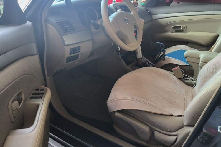 Used Nissan Sylphy 2016 Classic 1.6XE Automatic Leading Edition Driver Seat