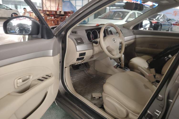Used Nissan Sylphy 2016 Classic 1.6XE Automatic Leading Edition Driver Seat