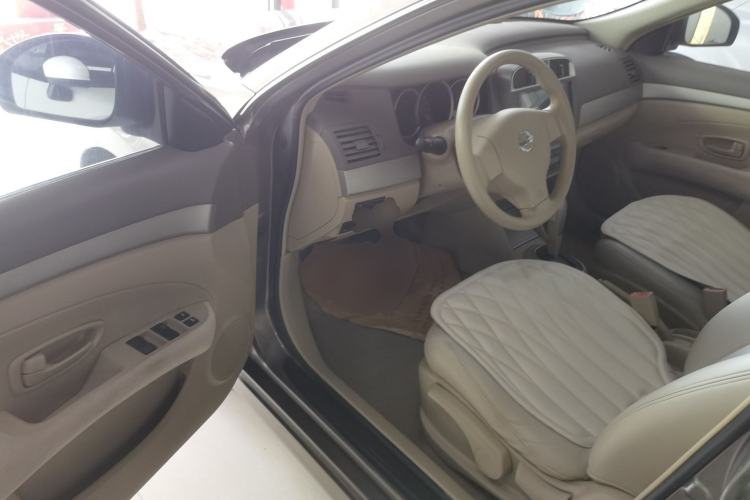 Used Nissan Sylphy 2016 Classic 1.6XE Automatic Comfort Edition Driver Seat