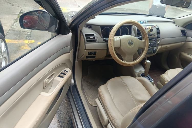 Used Nissan Sylphy 2016 Classic 1.6XE Automatic Comfort Edition Driver Seat