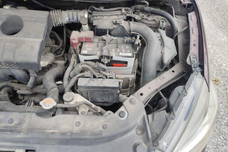 Used Nissan Sylphy 2016 1.6 XL CVT Deluxe Edition Engine Bay Left
