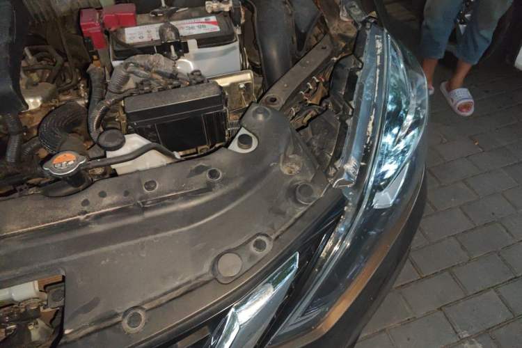 Used Nissan Sylphy 2016 1.6 XL CVT Luxury Edition Engine Bay Left