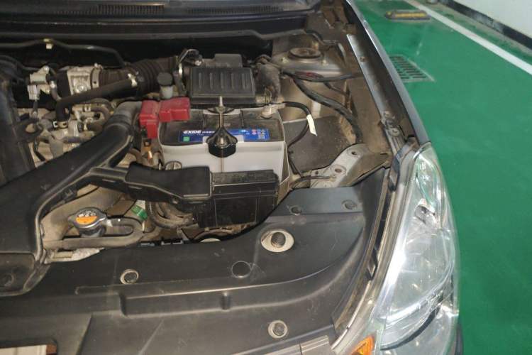 Used Nissan Sylphy 2016 Classic 1.6XE Manual Comfort Edition Engine Bay Left