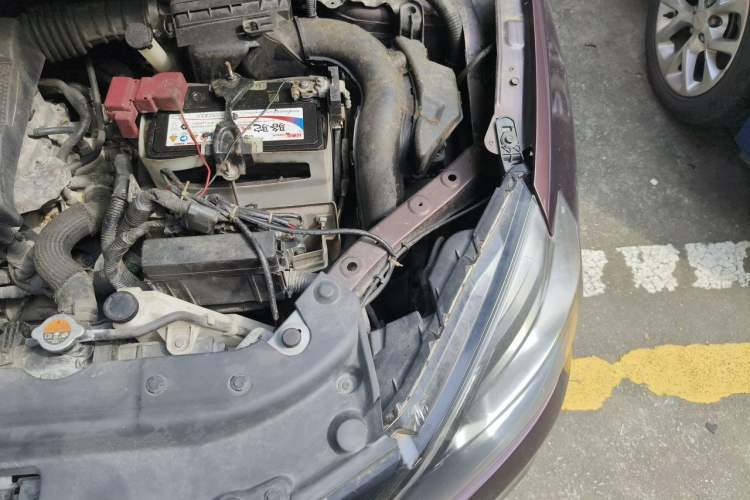 Used Nissan Sylphy 2016 1.6 XL CVT Deluxe Edition Engine Bay Left