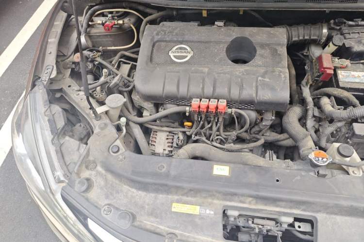 Used Nissan Sylphy 2016 1.6 XL CVT Deluxe Edition Engine Bay Right