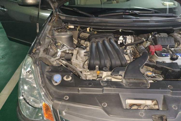 Used Nissan Sylphy 2016 Classic 1.6XE Manual Comfort Edition Engine Bay Right