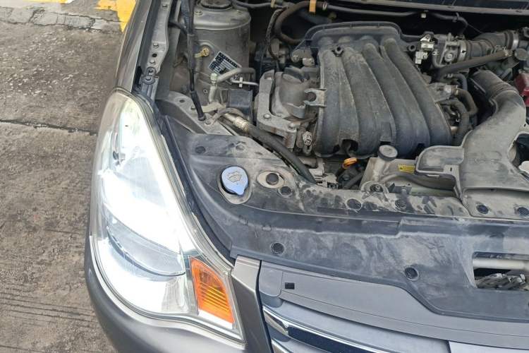 Used Nissan Sylphy 2016 Classic 1.6XE Automatic Comfort Edition Engine Bay Right