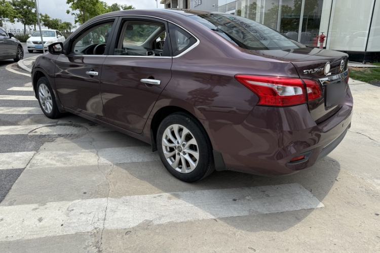 Used Nissan Sylphy 2016 1.6 XL CVT Luxury Edition Exterior 2