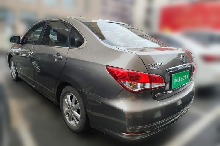 Used Nissan Sylphy 2016 Classic 1.6XE Manual Leading Edition Exterior 3