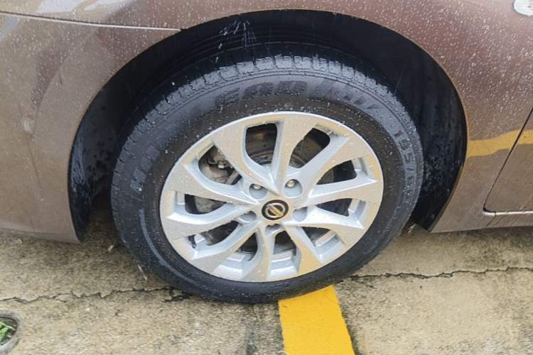 Used Nissan Sylphy 2016 1.6XE CVT Comfort Edition Exterior 4