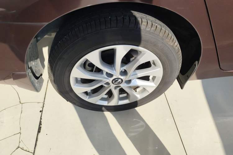Used Nissan Sylphy 2016 1.6 XL CVT Deluxe Edition Exterior 5