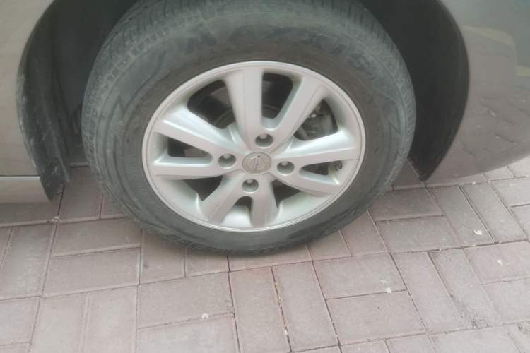 Used Nissan Sylphy 2016 Classic 1.6XE Automatic Leading Edition Exterior 7