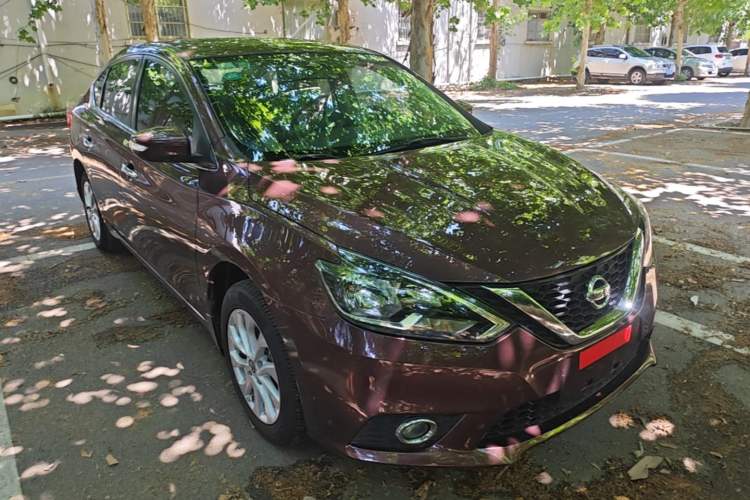 Used Nissan Sylphy 2016 1.6 XL CVT Deluxe Edition Front Right 45 Deg