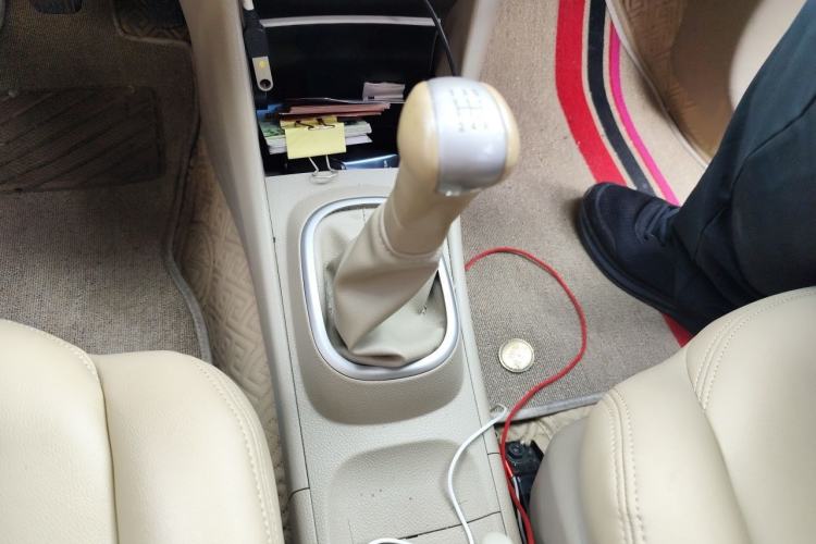 Used Nissan Sylphy 2016 Classic 1.6XE Manual Leading Edition Gear Lever