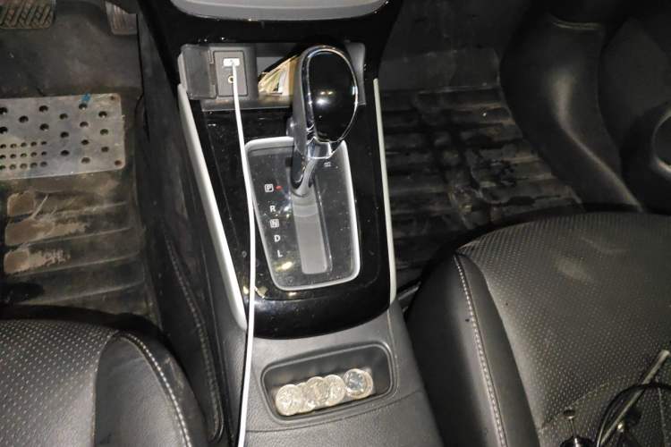 Used Nissan Sylphy 2016 1.6 XL CVT Deluxe Edition Gear Lever