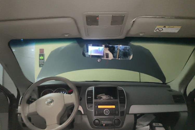 Used Nissan Sylphy 2016 Classic 1.6XE Automatic Comfort Edition Headliner