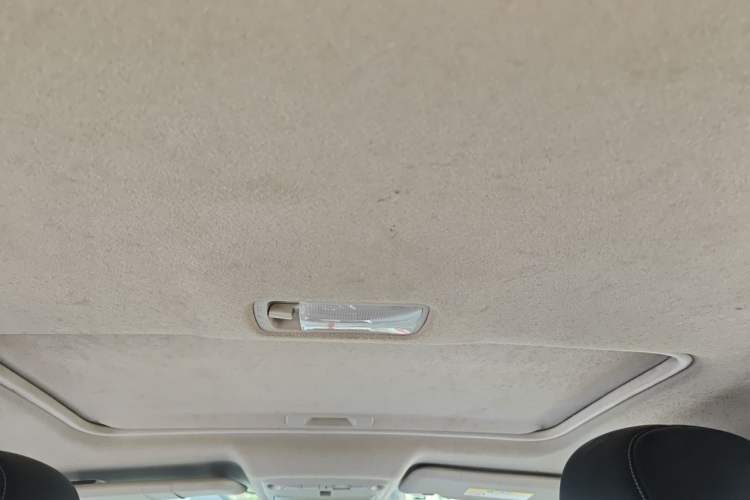 Used Nissan Sylphy 2016 1.6XV CVT Smart Enjoyment Version Headliner