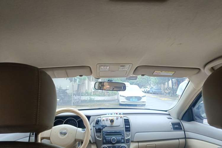 Used Nissan Sylphy 2016 Classic 1.6XE Automatic Comfort Edition Headliner