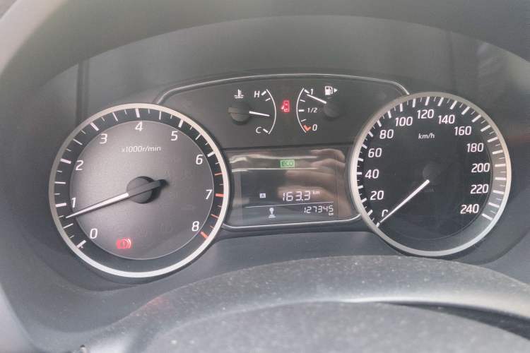 Used Nissan Sylphy 2016 1.6 XL Manual Luxury Edition Instrument Cluster