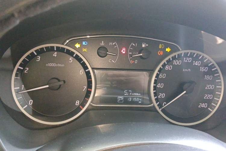 Used Nissan Sylphy 2016 1.6 XL CVT Deluxe Edition Instrument Cluster