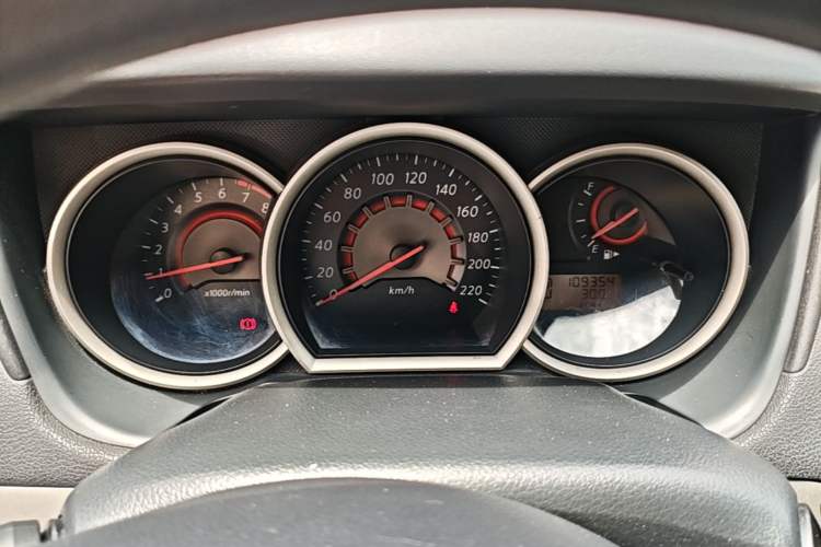 Used Nissan Sylphy 2016 Classic 1.6XE Automatic Leading Edition Instrument Cluster