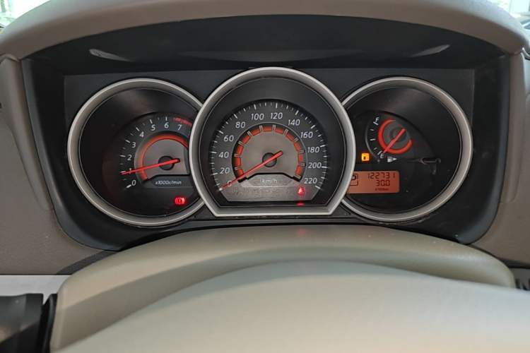 Used Nissan Sylphy 2016 Classic 1.6XE Automatic Comfort Edition Instrument Cluster