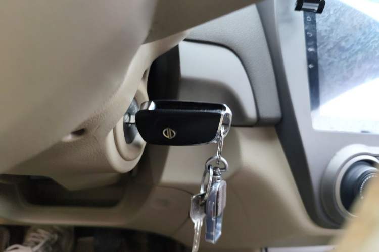 Used Nissan Sylphy 2016 Classic 1.6XE Manual Leading Edition Interior 1