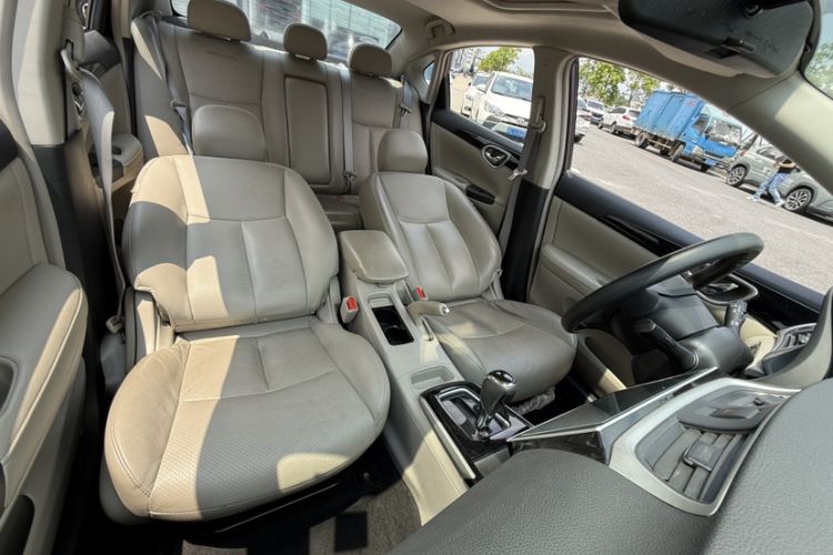 Used Nissan Sylphy 2016 1.6 XL CVT Luxury Edition Interior 2