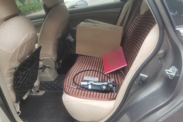 Used Nissan Sylphy 2016 Classic 1.6XE Automatic Leading Edition Interior 4