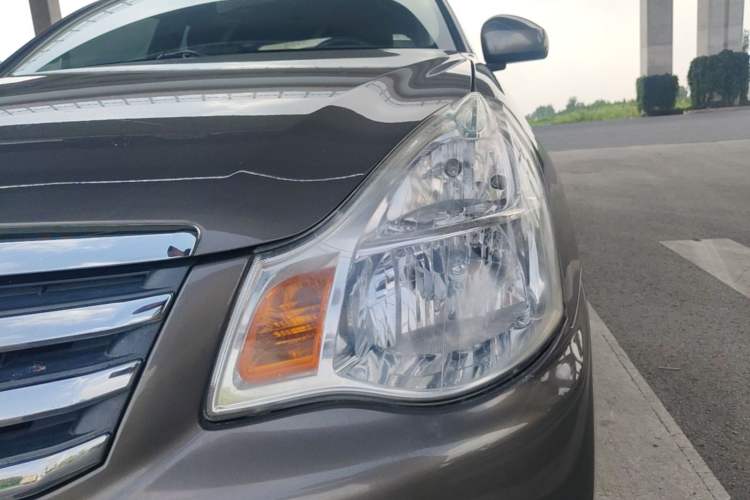 Used Nissan Sylphy 2016 Classic 1.6XE Manual Leading Edition Left Front Headlight